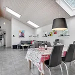 Prázdninový dům Four-bedroom In *