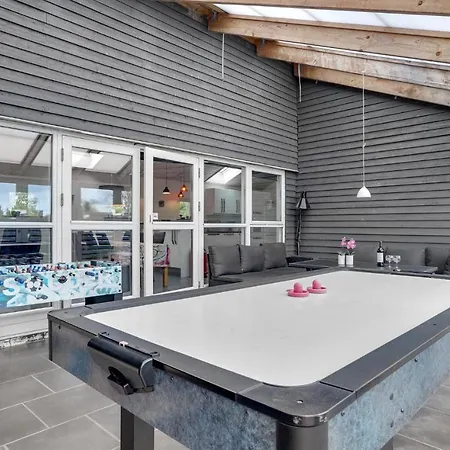 Nice Home In Tarm With Sauna * Tarm