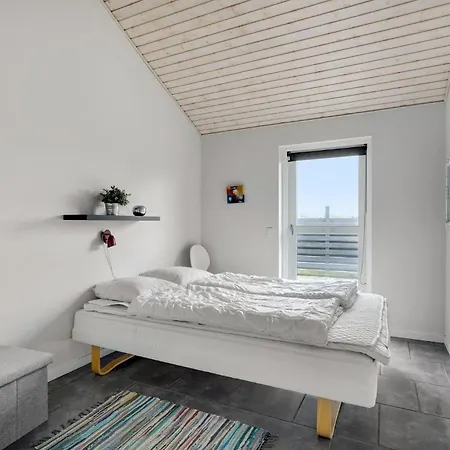 Nice Home In Tarm With Sauna 度假居 *