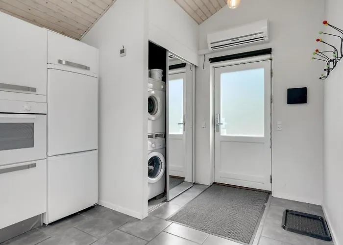 Prázdninový dům Four-bedroom In