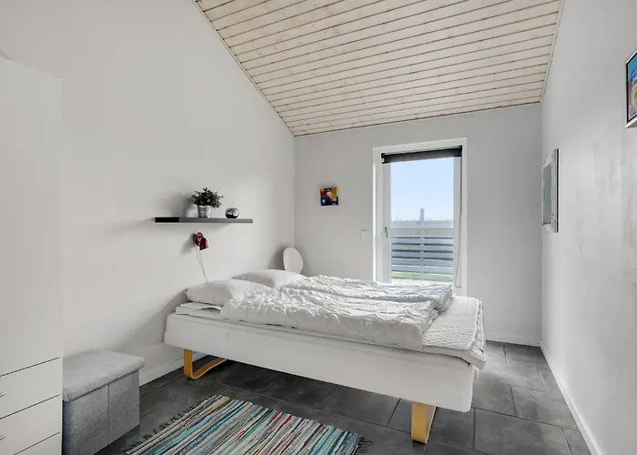 Four-bedroom In Prázdninový dům *